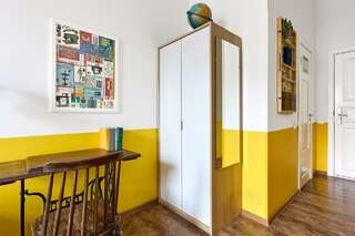 Гостиница Soul Kitchen Hostel Санкт-Петербург Номер стандарт с 1 двуспальной кроватью и видом на реку-6