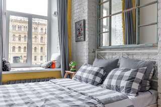 Гостиница Soul Kitchen Hostel Санкт-Петербург Номер стандарт с 1 двуспальной кроватью и видом на реку-10